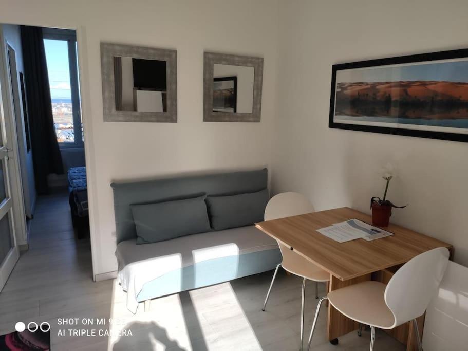 Studio Tribord Le Treport - Vue Mer & Falaises Extérieur photo